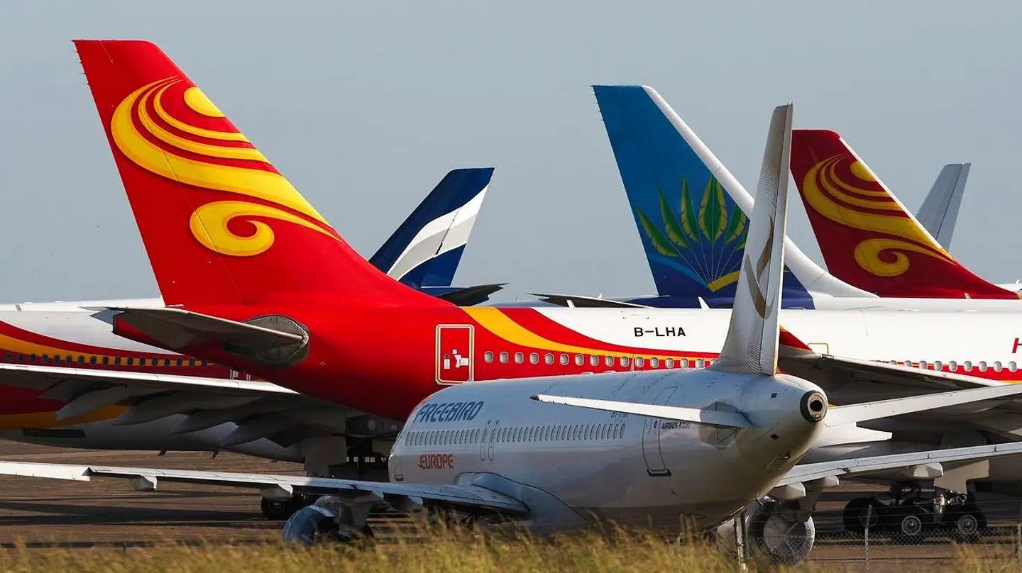 Nogle gange har vi en tendens til at glemme, hvor mange aktier, der findes derude på det store marked. Sarah Ophelia Møss mener, at man med den hype, der er omkring Norwegian p.t., gør klogt i at løfte blikket og se mod andre selskaber, der historisk har performet bedre.