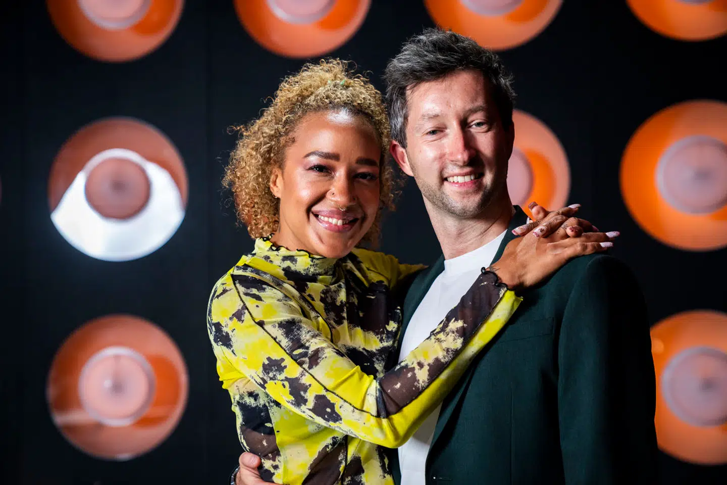 Barbara Moleko og Damian Czarnecki ved et pressemøde forud for årets sæson af TV 2s danseshow 'Vild med dans', i København fredag den 15. september 2023.