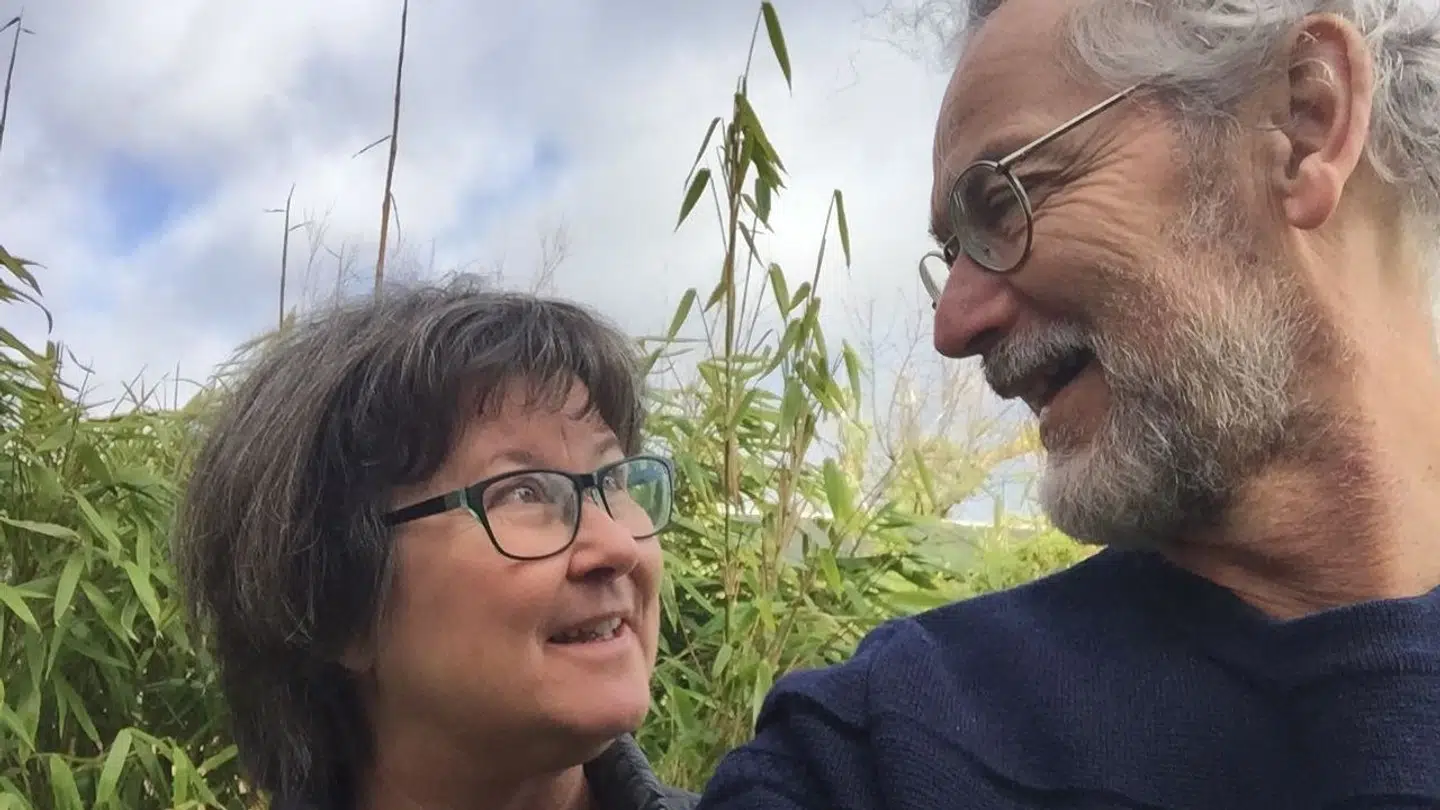 Esben og Vibeke Gustavussen kæmper for landets ME/CFS-patienter, herunder deres egen datter.