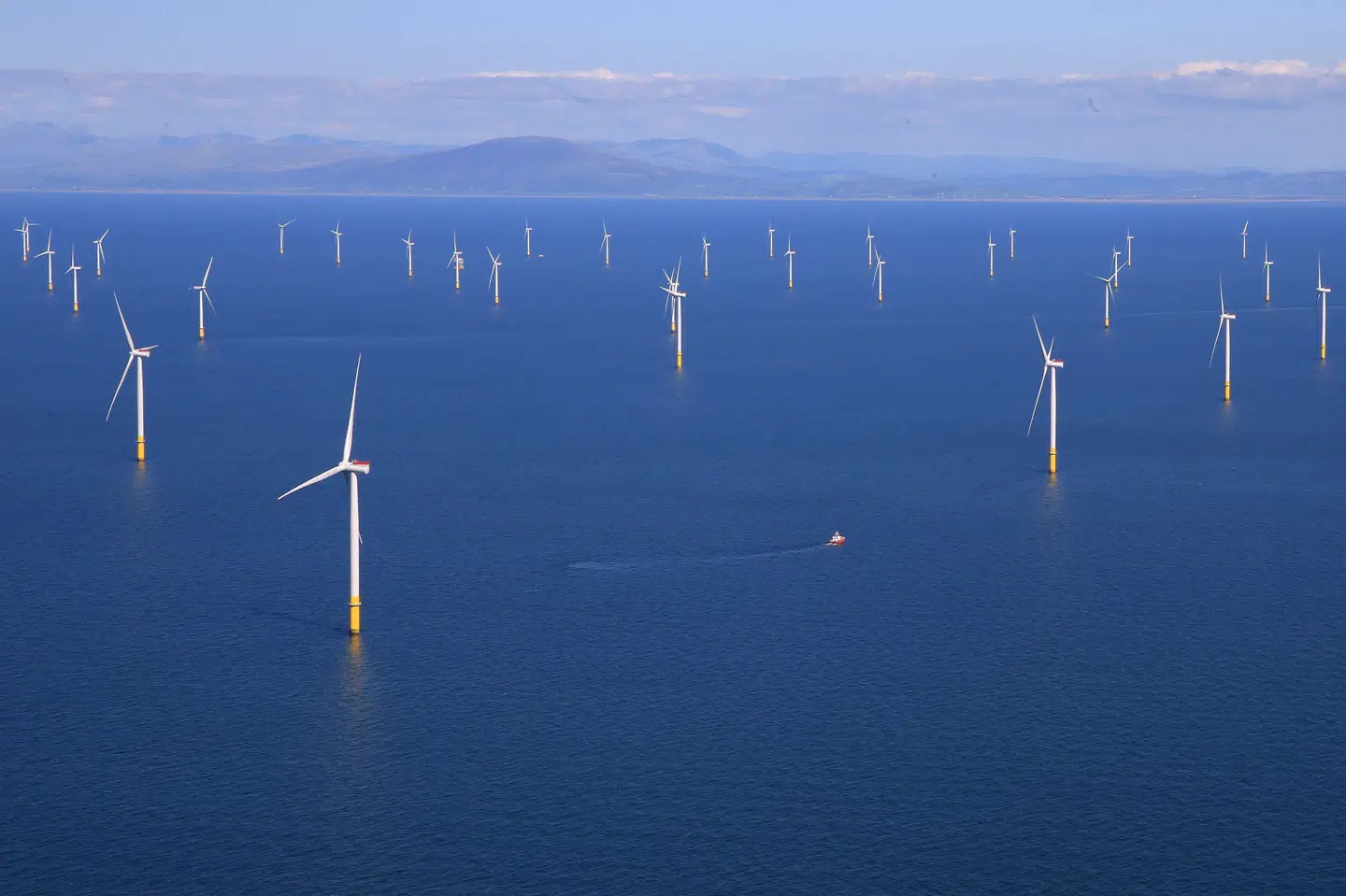 Walney Extension består i alt af 87 havvindmøller, der er produceret af Siemens og Vestas. (Arkivfoto).