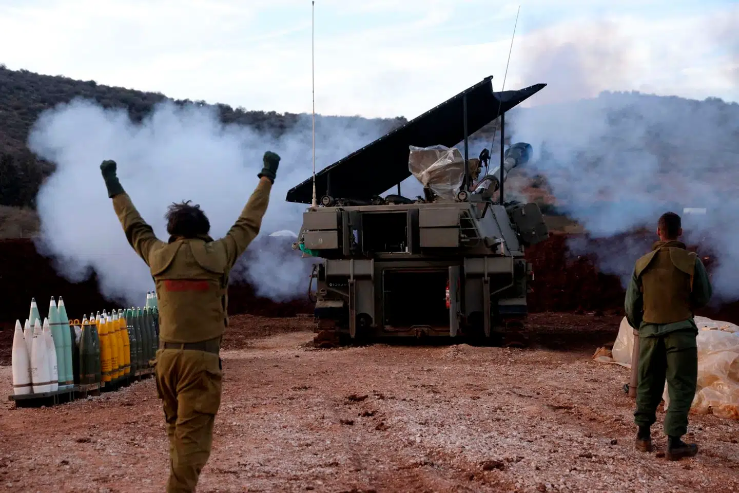 Våbenhvilen mellem Israel og Palæstina er blevet forlænget med to døgn. Men flere ting taler for, at Israels premierminister, Benjamin Netanyahu, gerne trækker krigen i langdrag.