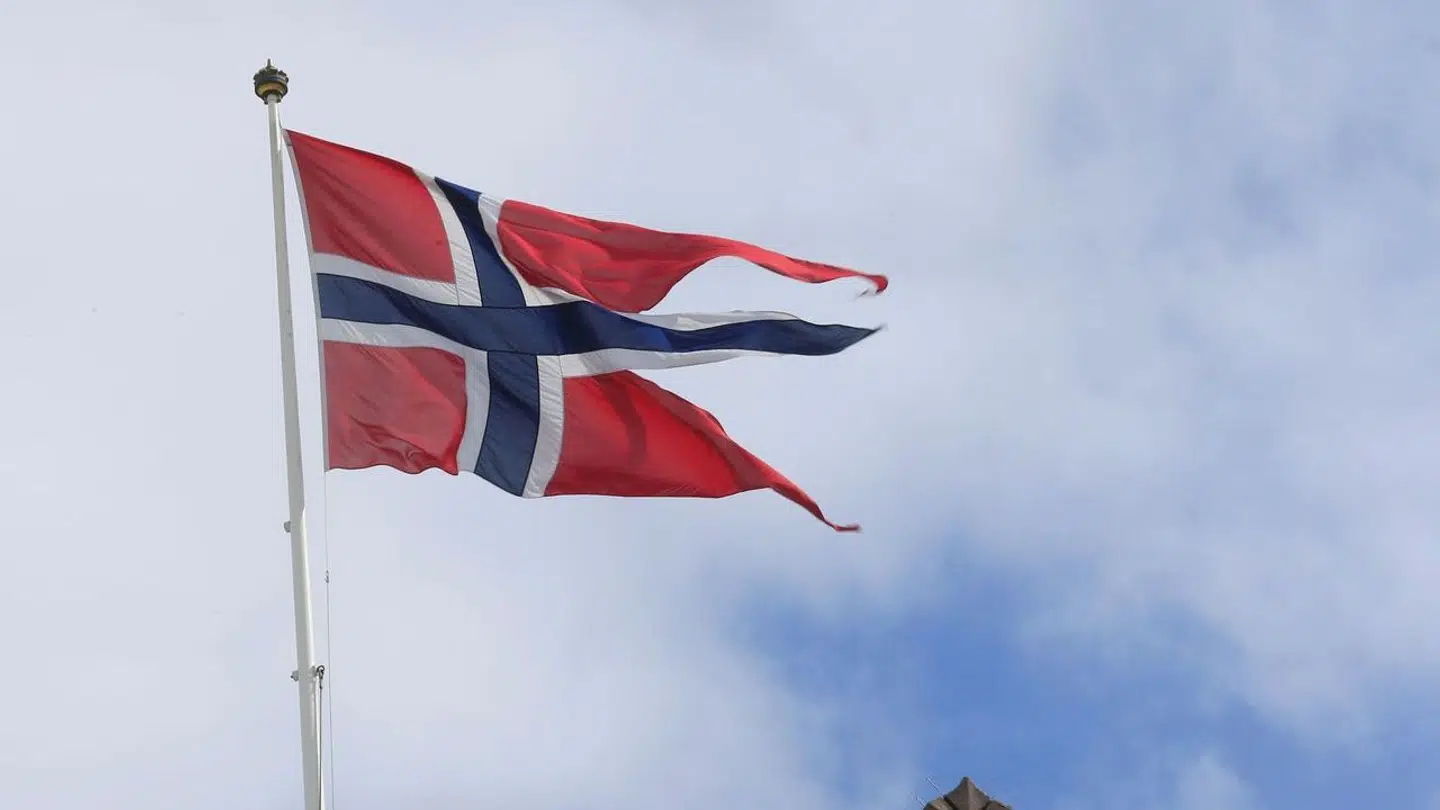A Norwegian flag flutters over building in Oslo, Norway May 31, 2017. REUTERS/Ints Kalnins