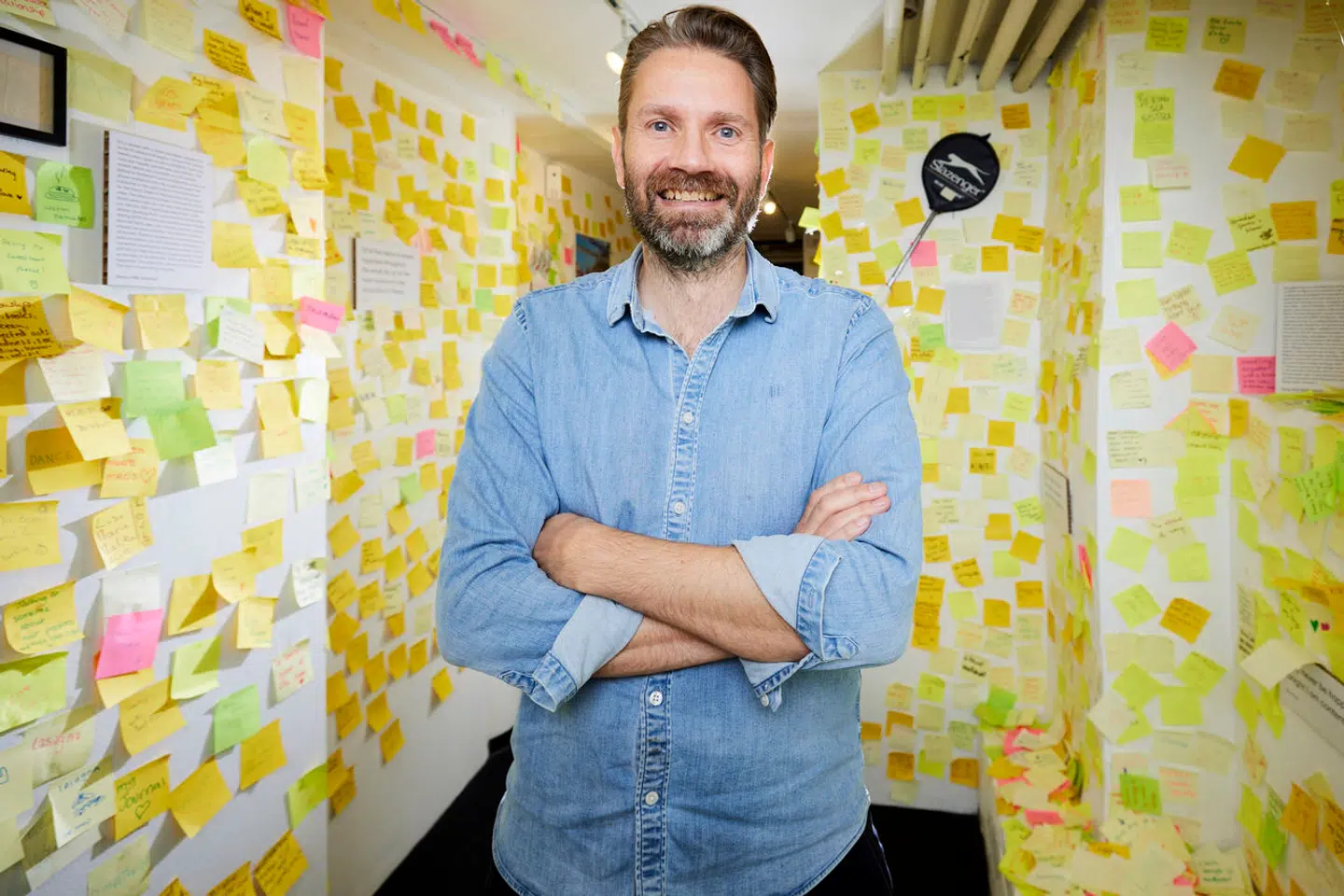 Vi er et af de lykkeligste lande i verden, men alligevel føler vi aldrig rigtigt, at vi har nået lykken. Det er der en god grund til, fortæller Meik Wiking.