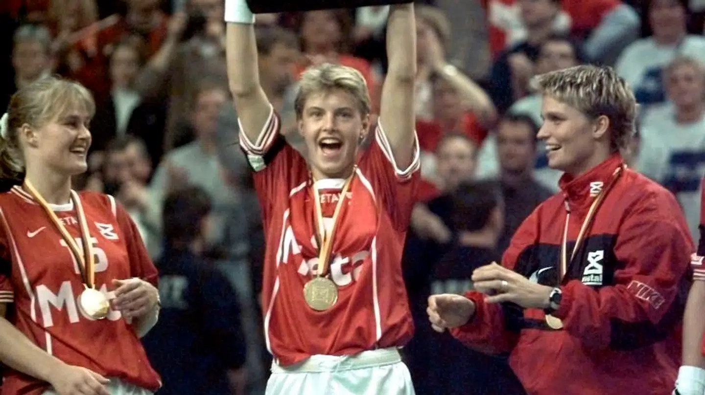 Lone Mathiesen (th.) var med til at vinde VM-guld i 1997.