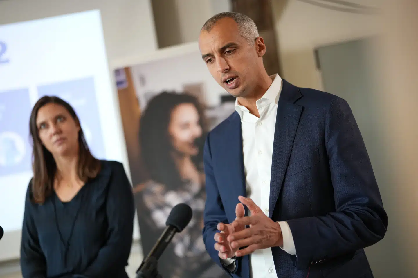 Børne- og undervisningsminister Mattias Tesfaye (S) og seniorforsker ved Vive og Pisa-projektleder i Danmark Vibeke Tornhøj Christensen har tirsdag præsenteret Pisa-undersøgelsen for 2022.