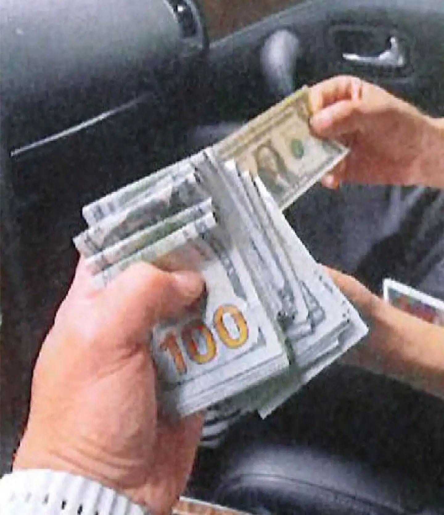 Den amerikanske undercoveragent skulle her bliver betalt 15.000 dollars af en mand med forbindelse til den indiske embedsmand i New York City i juni. Foto: U.S. District Court, Reuters / Scanpix