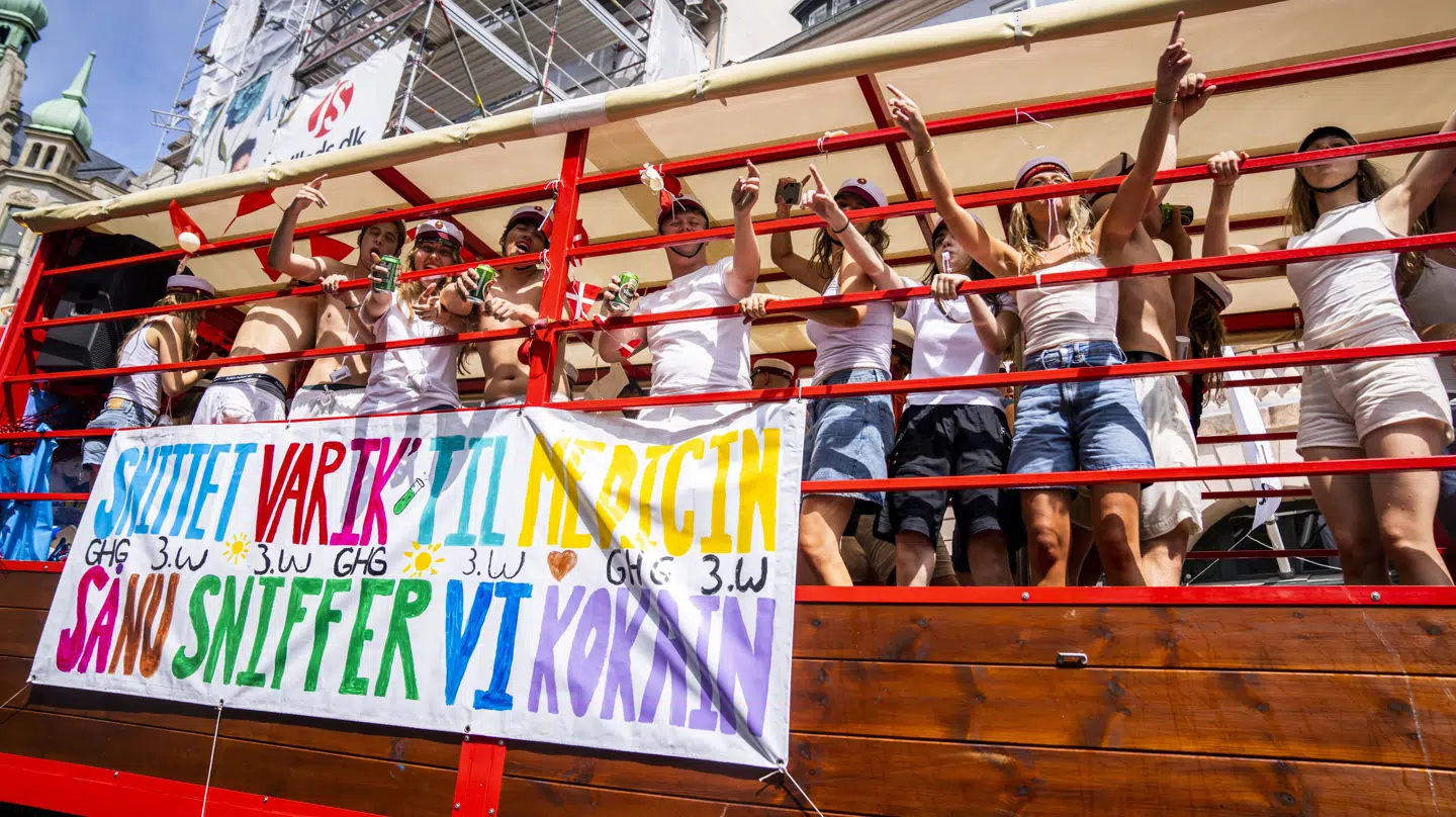 For at sikre klarhed er reglerne nu præciseret, så det fra 1. januar 2024 er klart, hvem der må være med på vognen og hvilke funktioner, de må varetage, lyder det fra Transportministeriet. (Arkivfoto).