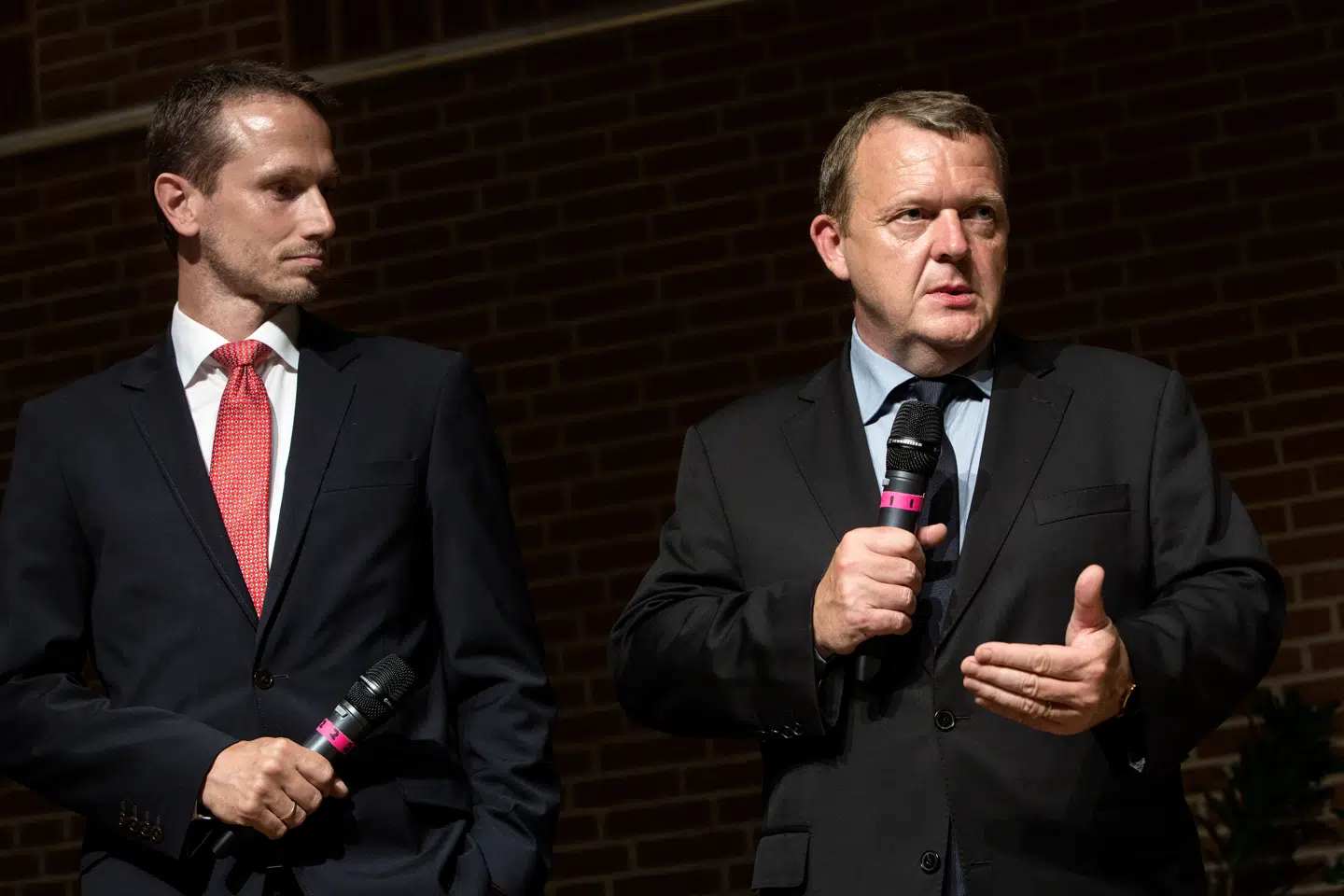 Her ses Kristian Jensen og Lars Løkke Rasmussen (th) til pressemøde.efter hovedbestyrelses-mødet i Odense. Undervejs blev Kristian Jensen truet med, at Søren Gade ville kandidere til formandsposten i partiet.