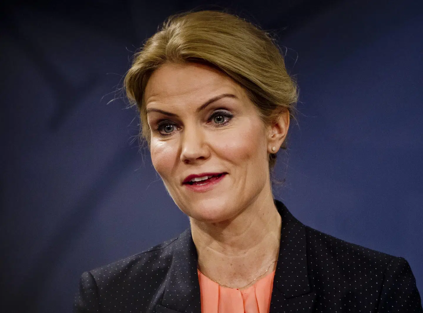 Tidligere justitsminister Morten Bødskovsfejlagtige oplysninger til Folketinget førte til hans afgang som minister. Nu trækker sagen tråde helt op til statsminister Helle Thorning-Schmidt og hendes departementschef på grund af en mail, hvor Bødskov gør det klart, at han beklager, at have videregivet "et forkert billede" af virkeligheden.