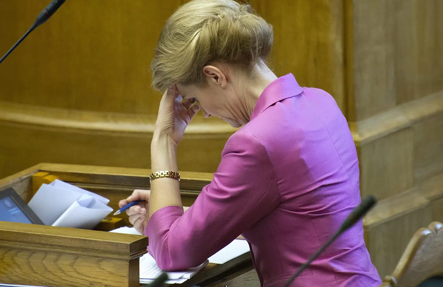 Flere socialdemokratiske ordførere presser nu Helle Thorning til at gå mod venstre og lave skattereform med Enhedslisten.