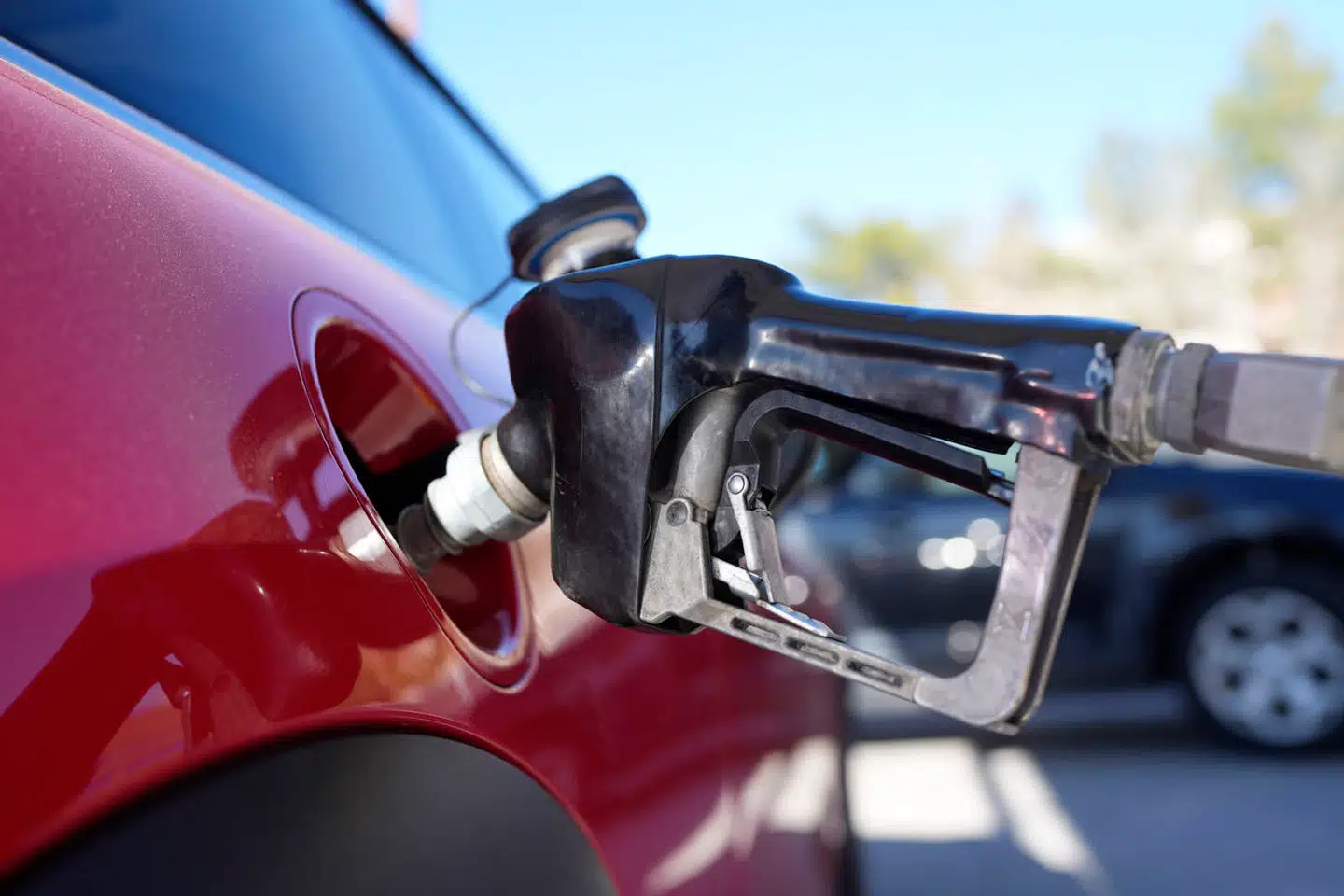 De lavere oliepriser giver endnu lavere benzin- og dieselpriser.