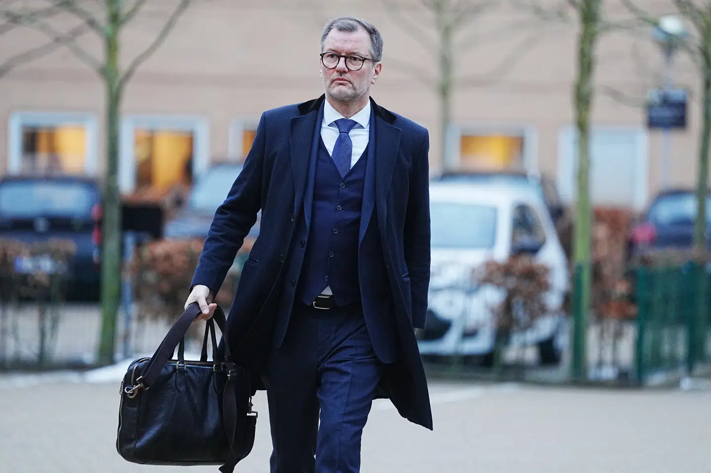 Forsvarer Kåre Pihlmann ankommer. Sanjay Shah er i grundlovsforhør i Retten i Glostrup torsdag 7. december 2023. Sanjay Shah, som er tiltalt i sagen om udbytteskat, er blevet udleveret til Danmark fra Dubai.