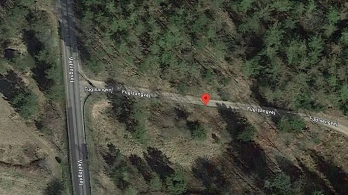 Midt- og Vestjyllands Politi har delt denne præcise placering, hvor den 41-årige kvindes bil er blevet fundet.