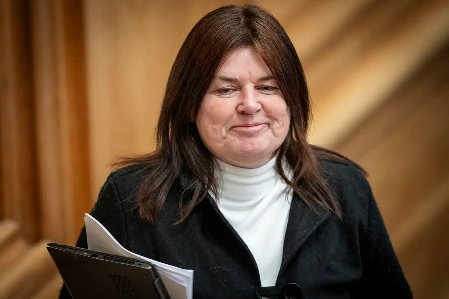Socialistisk Folkepartis Karina Lorentzen Dehnhardt kalder en aftale om FE-skandalen et »gennembrud«. Lederskribent Pierre Collignon er ikke overbevist.