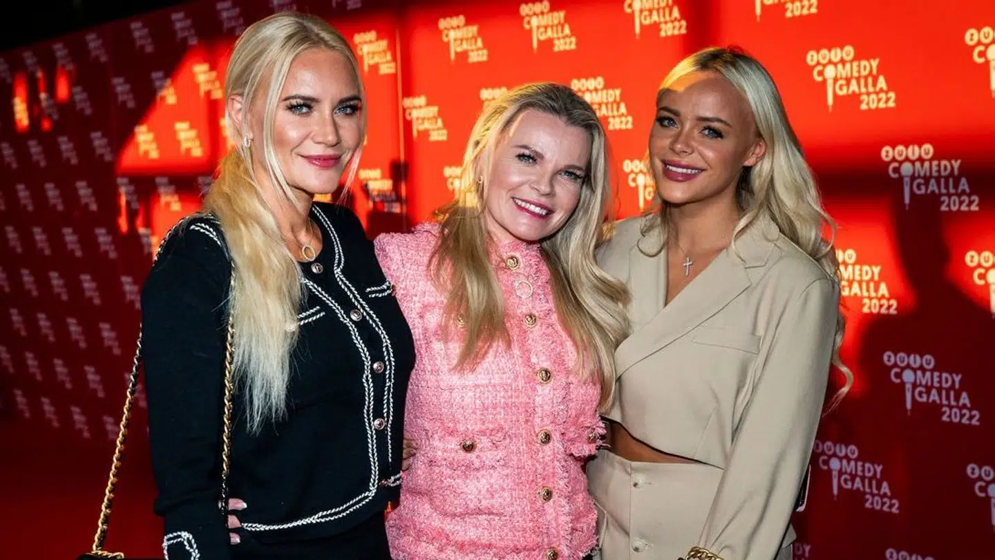 Katerina Pitzner med døtrene Thalia og Elvira som hun har den tidligere springrytter Hans Helmgaard Kristiansen.
