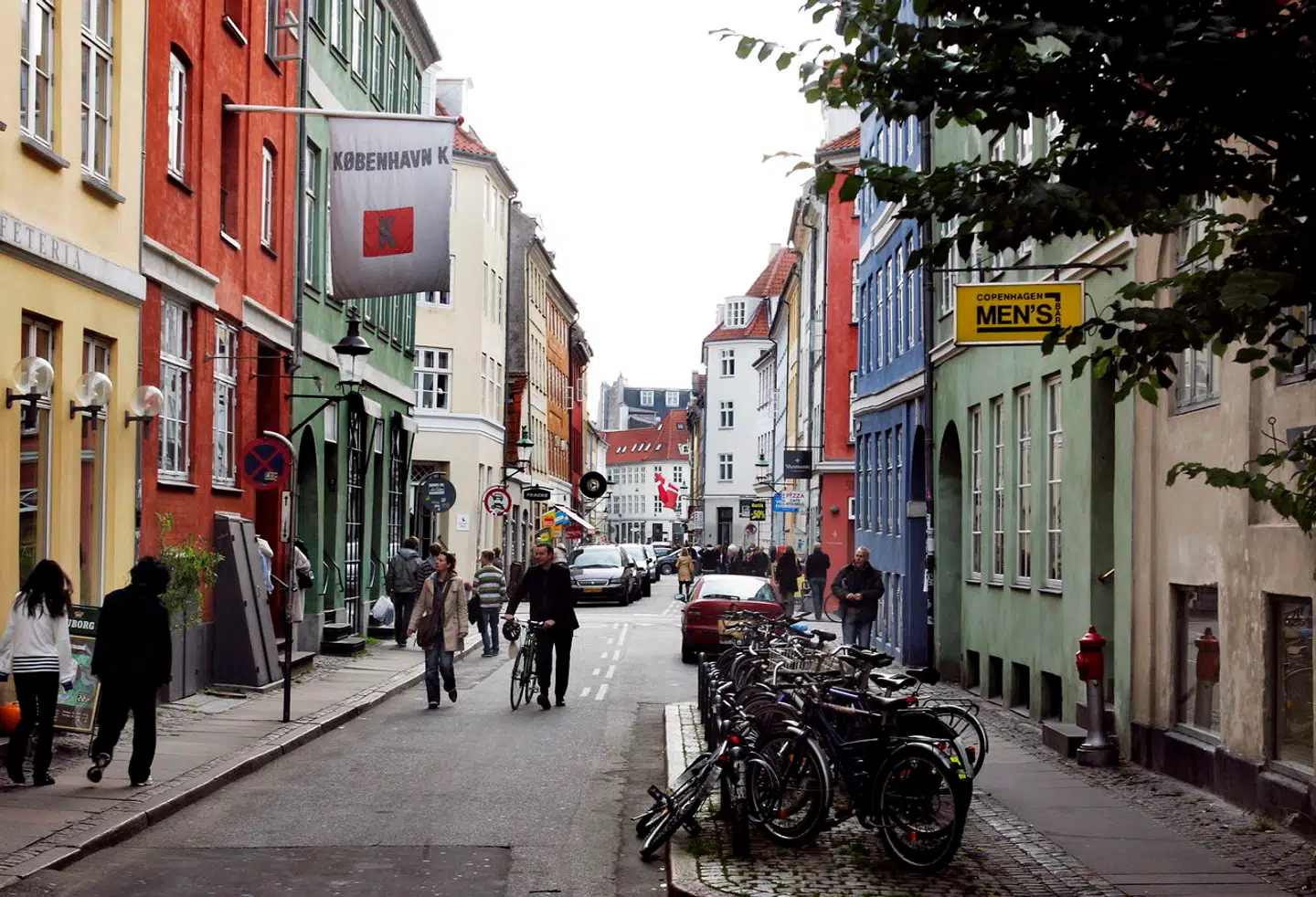 Beboerne i området har fået nok af de mange voldtægter i 'Pisserenden'. Derfor råber de nu selv op.