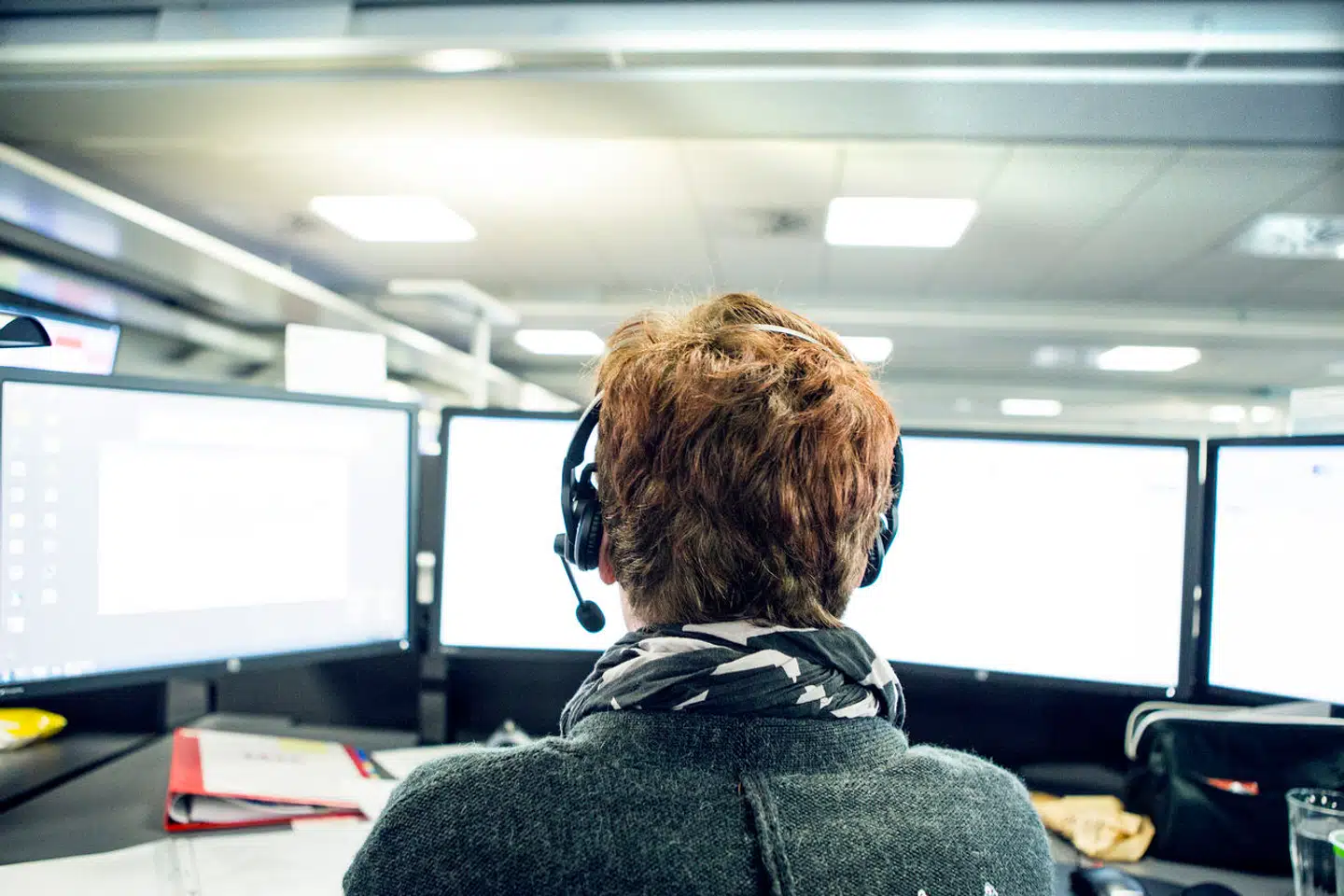 Du kan godt væbne dig med tålmodighed, hvis du får brug for at ringe til 1813 i disse dage. Arkivfoto.