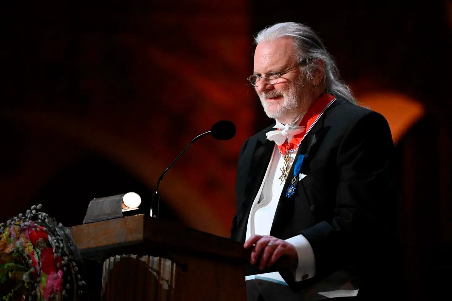 Jon Fosse holder tale ved Nobel Prize Banquet i City Hall i Stockholm, Sverige. 10. december 2023.
