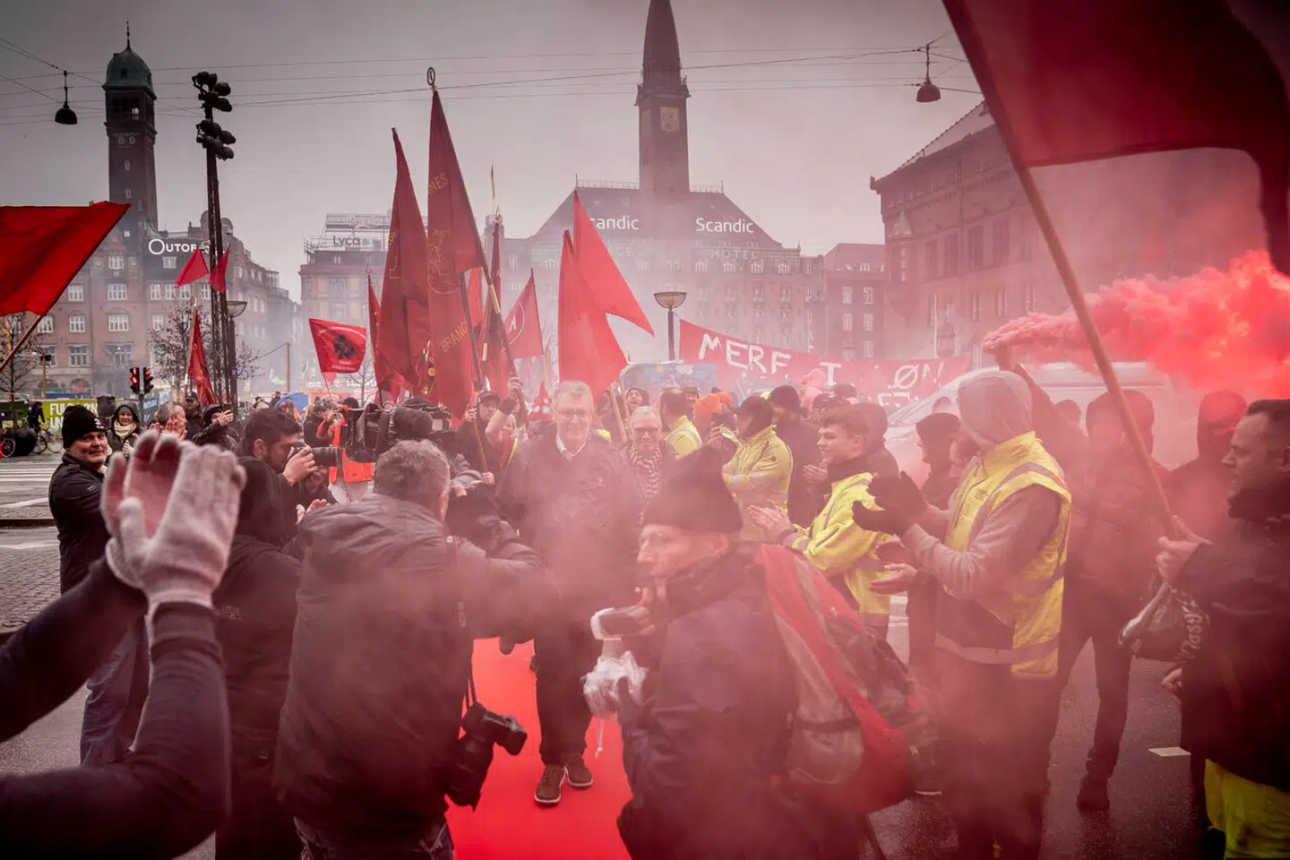 Afskaffelsen af store bededag og tabet af realløn skabte vrede i dele af fagbevægelsen op til overenskomstforahndlingerne. Men nej-siden tabte, og frygten for en storkonflikt er afblæst.