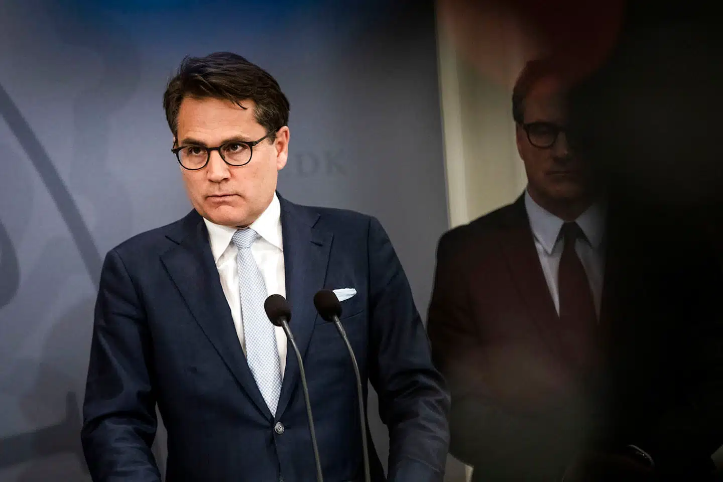 Administrerende direktør for Dansk Erhverv Brian Mikkelsen mener, at der er behov for massiv hjælp for at undgå store mængder af konkurser som følge af statsministerens nyeste melding om, at nedlukningen af Danmark fortsat vil være en realitet den kommende tid.