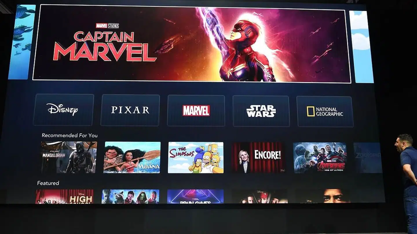 Disney+ åbnede i september i Danmark og har også her fået en god markedsandel, uden at det er gået ud over konkurrenterne. Men næste år stiger priserne, og så bliver der muligvis ryddet op i abonnementerne i de mange hjem.