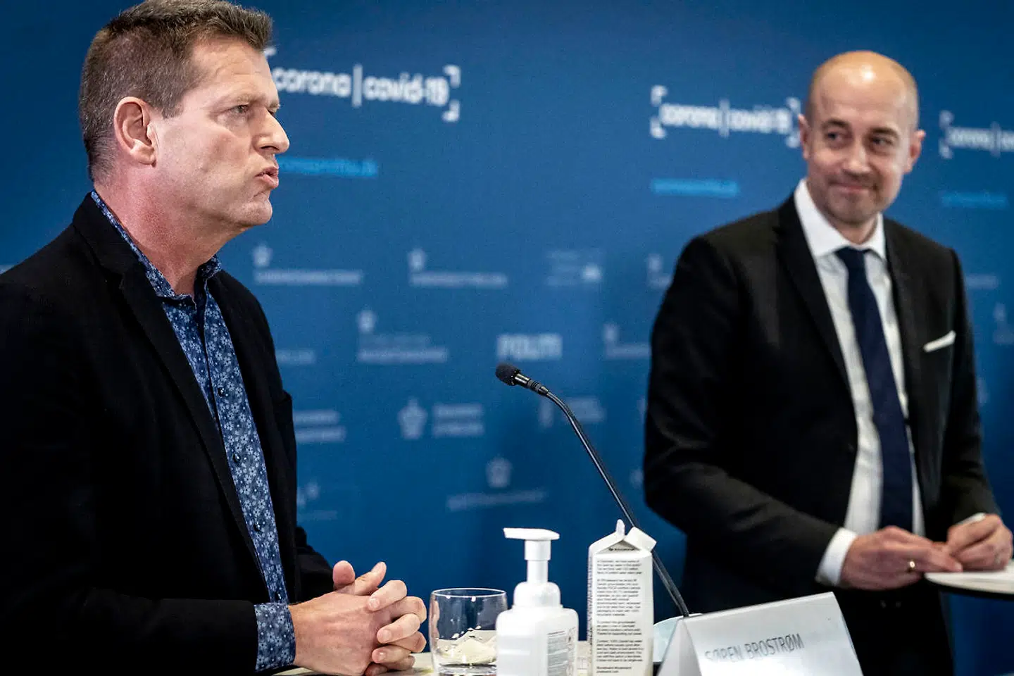 Sundhedsstyrelsen har revurderet rammerne for Danmarks jodberedskab og vil nu indkøbe to millioner tabletter. »Jodberedskabet sikrer, at vi er forberedt, hvis der kommer radioaktivt udslip i Danmarks nærområde. Der er dog ikke nogen aktuel konkret risiko,« siger sundhedsminister Magnus Heunicke (S). Til venstre Sundhedsstyrelsens direktør, Søren Brostrøm.