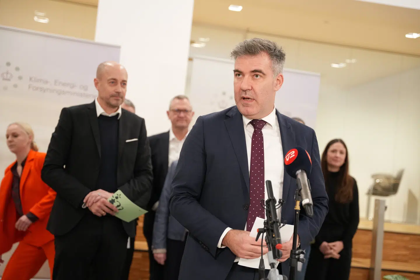 Aftalen om større energiparker på land præsenteres tirsdag af blandt andre klima-, energi- og forsyningsminister Lars Aagaard (M).