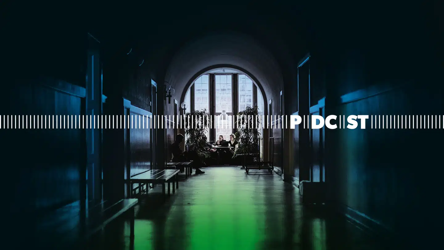 Det med liv er udviklet af DR - og nævnes som et eksempel på et format, der krydser podcast og radiodrama