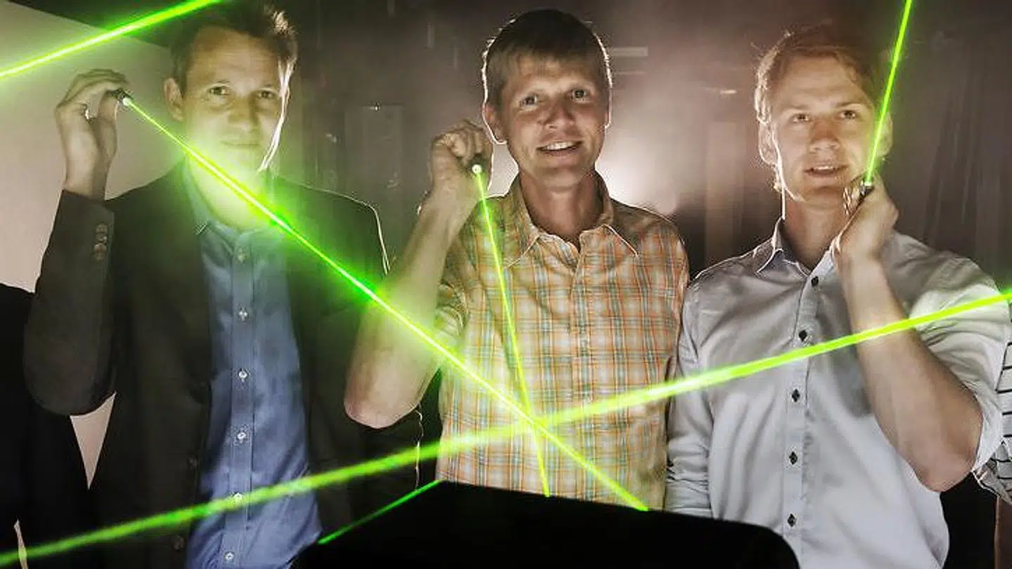 Norlase står efter seks års udvikling foran sit kommercielle gennembrud i USA. Den centrale stiftergruppe er fra venstre DTU-professor og iværksætter Jes Broeng, driftsdirektør Peter Skovgaard og adm. direktør Oliver Hvidt. Virksomheden er udsprunget af forskermiljøet på bl.a. DTU. PR-foto/Henrik Petit