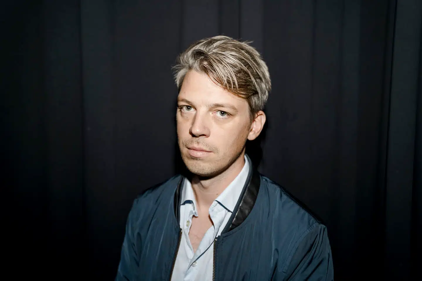 Natklubejer Bjarke Reventlow er chokeret over, at man onsdag, hvor nattelivet igen forventes at blive påført restriktioner, endnu ikke har udtænkt en plan for kompensation for tabt omsætning.