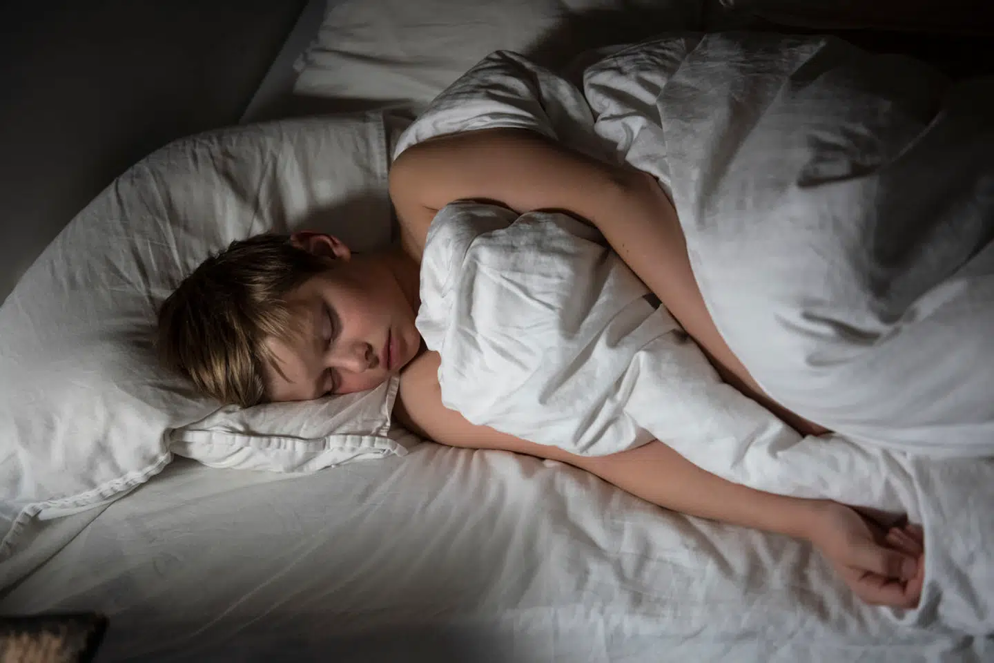 Undersøgelser viser, at mange danske børn har svært ved at falde i søvn om aftenen. Modelfoto.