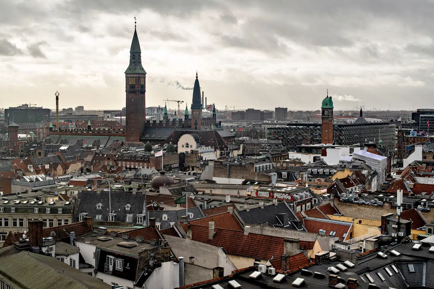 Indre By fotograferet fra tårnet i Vor Frue Kirke.