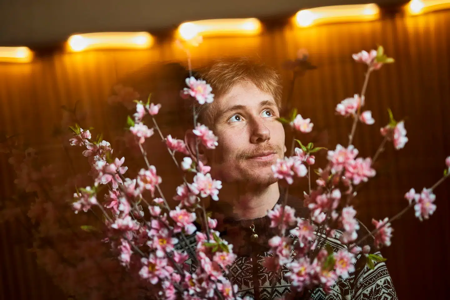 Mange oplever en forbindelse til noget større end dem selv. Det kan bibringe en bevægelse væk fra ‘det lille jeg’ og dets insisterende optagethed af dagligdagens bekymringer og egoets begær hen imod 'store jegets' følelser af kærlighed og taknemmelighed, siger Kevin Mikkelsen.