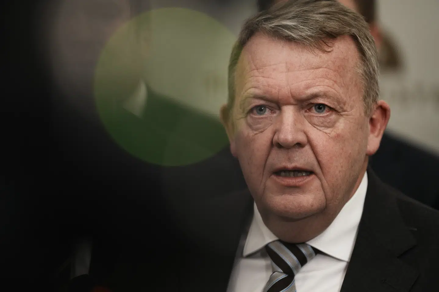 Udenrigsminister Lars Løkke Rasmussen (M) har fredag sammen med fem andre partier præsenteret en europapolitisk aftale, der afløser en aftalen fra 2008.
