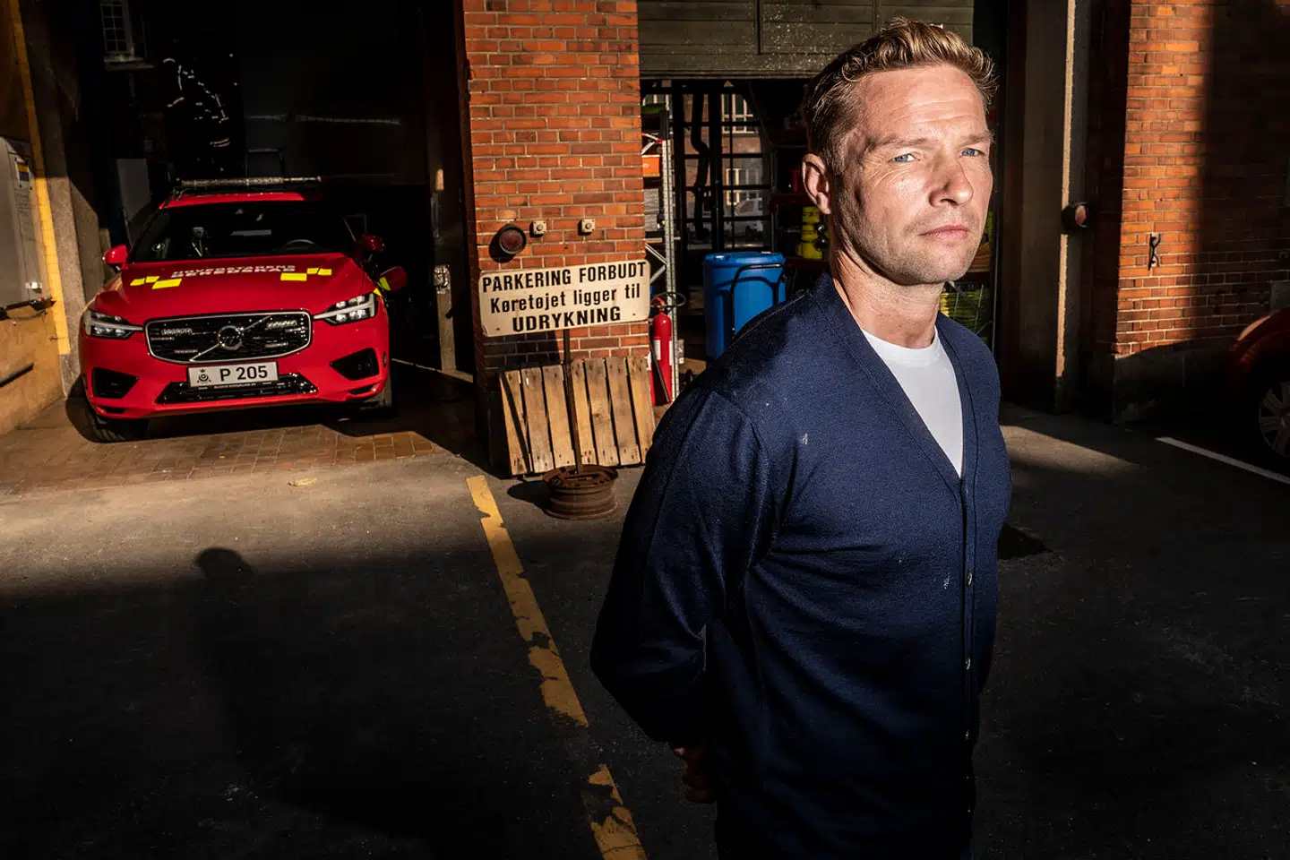 Fællestillidsrepræsentant for medarbejderne i første led på 112, Andreas Keil, fra Hovedstadens Beredskab fortalte i 2021 om en følelse af frustration og afmagt blandt medarbejderne over de mange mistede opkald til 112-akutsystemet. Det har nu ført til forbedringer. Hver måned er der på landsplan omkring 40.000-45.000 opkald til 112, som vurderes at være sundhedsrelaterede.