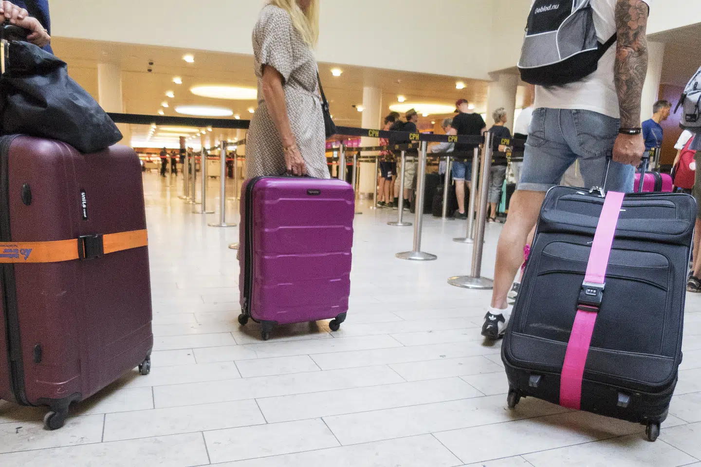 Flere passagerer har klaget over, at der er blevet taget smykker og andre ting fra deres kuffert, efter at de har besøgt den sydlige lufthavn på Tenerife. Nu er 14 personer anholdt for tyveri. (Arkivfoto).