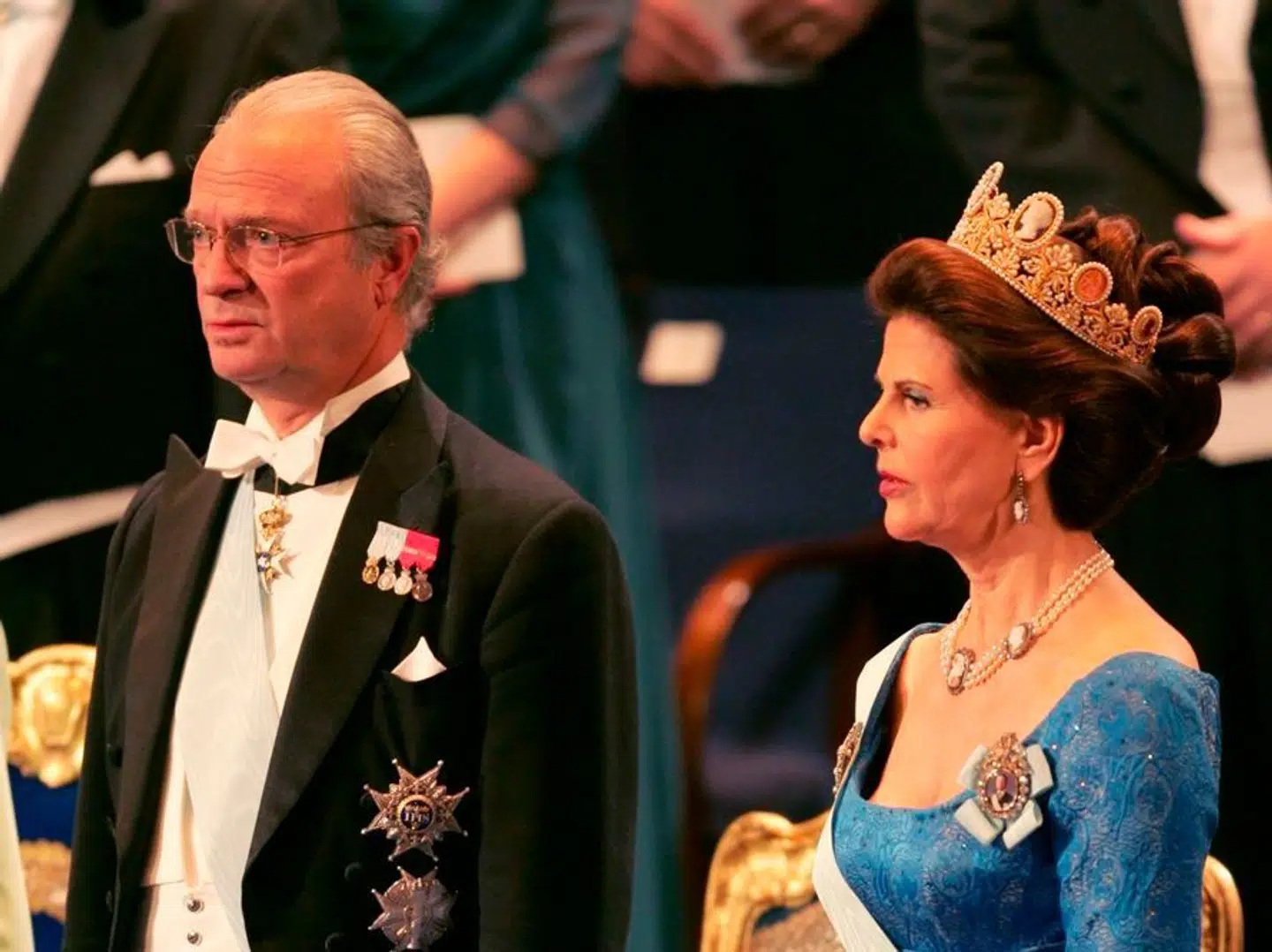 Det har ikke altid været lige nemt, at bevare smilet ved siden af sin skandaleombruste mand.