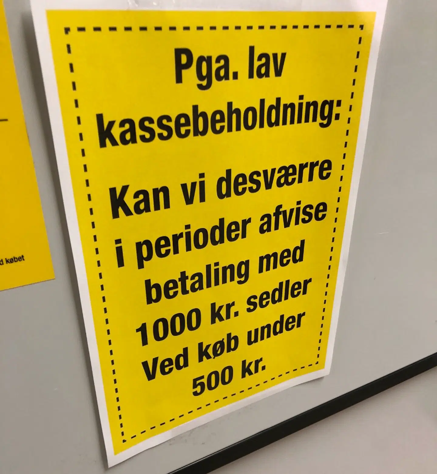 Her ses et billede taget skilt hos Harald Nyborg i Slagelse. Skiltet er nu blevet fjernet.