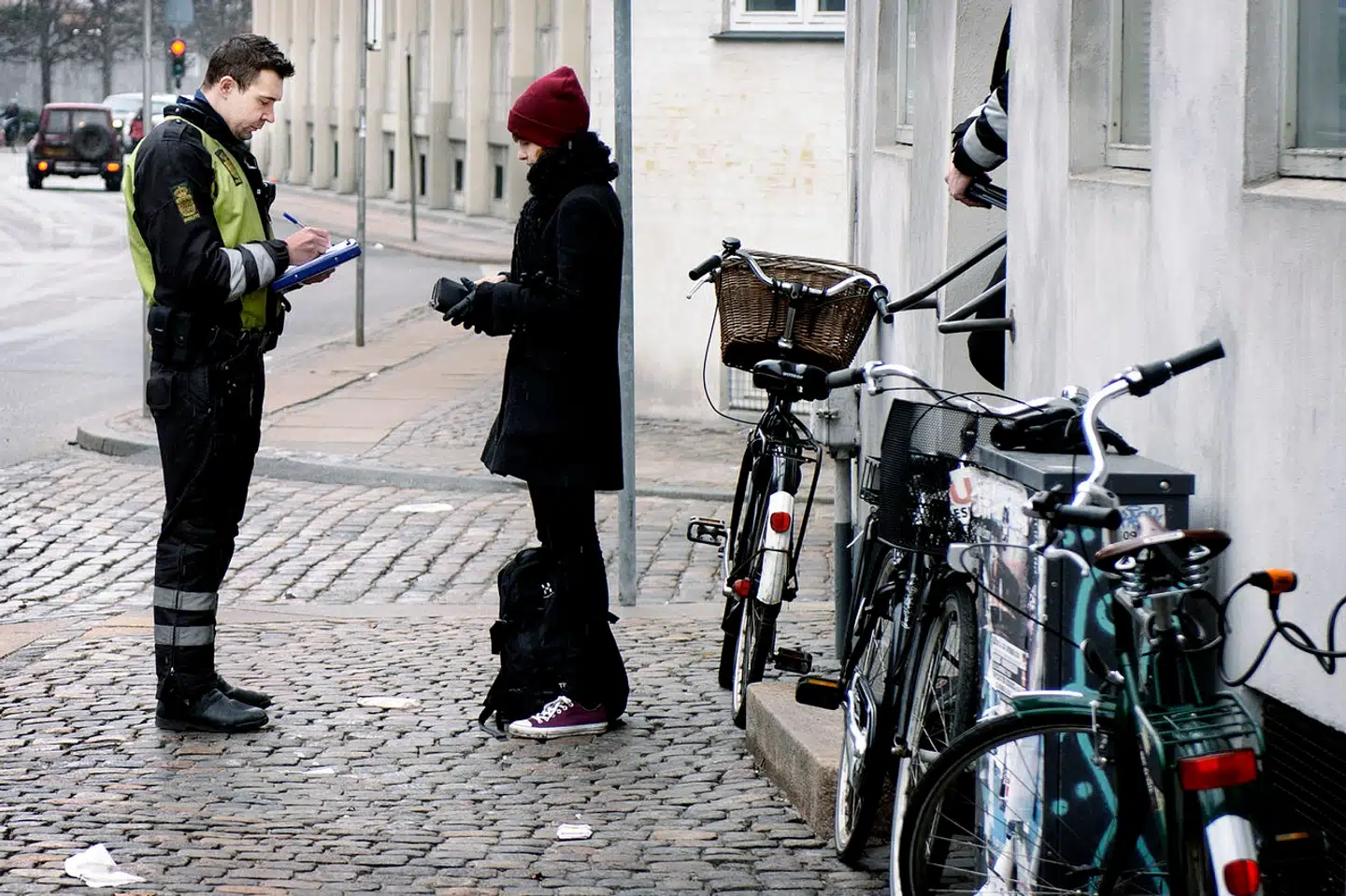 Der er sikkert en grund til, at skiftende justitsministre i 75 år har undladt at tillade cykelrazziaer for at kontrollere stelnumre. Kunne det være borgernes retssikkerhed? spørger Thomas Bernt Henriksen i denne leder.