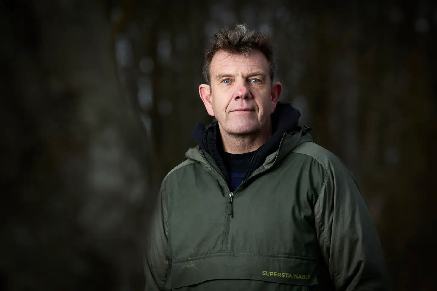 Det moderne menneske har fortrængt, hvor meget heling der er i naturen, siger ph.d. i naturpsykologi Simon Høegmark. Han mener, at det er en tungtvejende forklaring på den megen mistrivsel, stress og angst i samfundet.