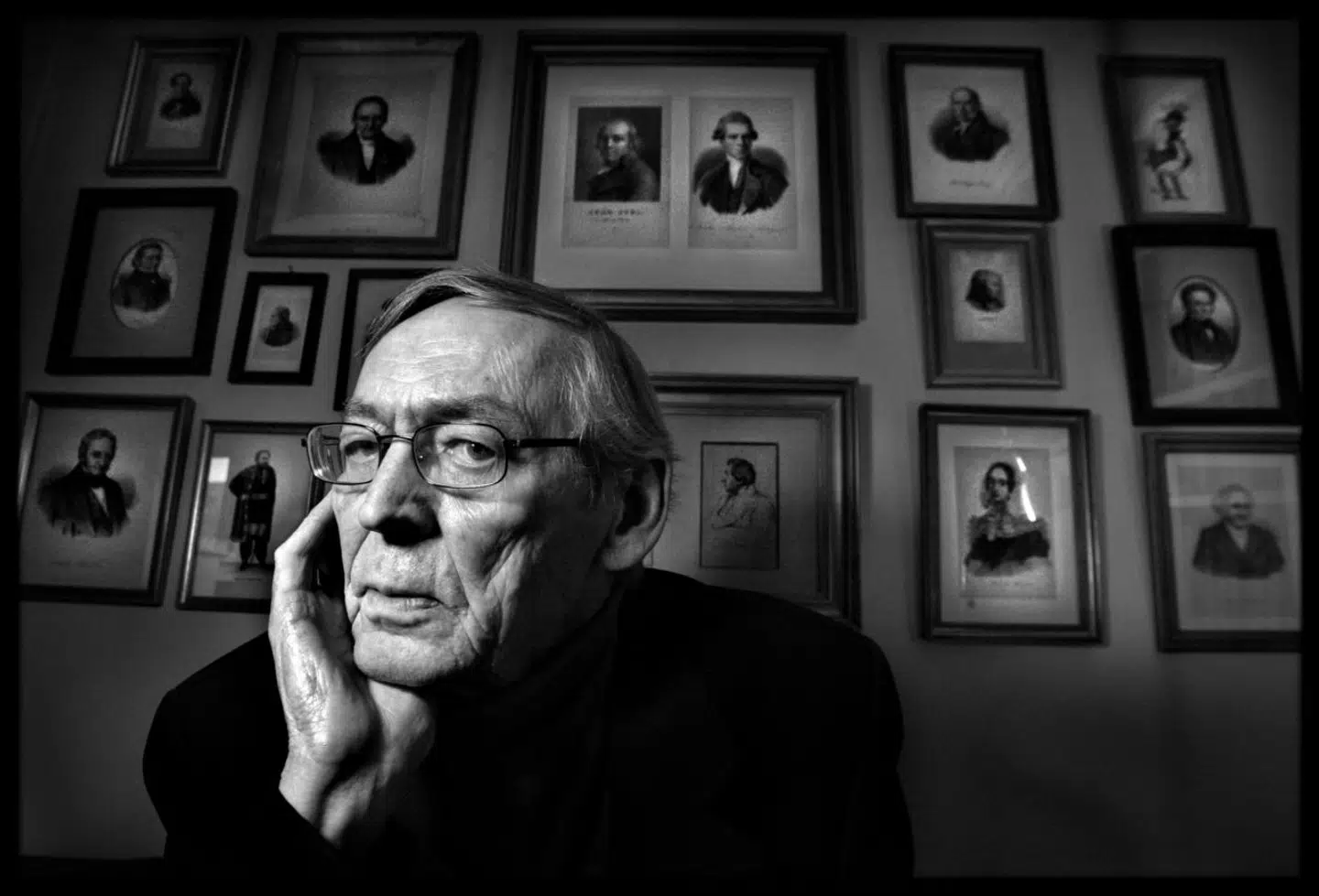 Henning Fonsmark, fhv. chefredaktør på Berlingske, diagnosticerede den danske velfærdssocialisme tilbage i 1990 i bogen »Historien om den danske utopi«. Alle Berlingskes lørdagsabonnenter får i dag bogen sammen med avisen i fødselsdagsgave fra Berlingske, der 3. januar fyldte 275 år.