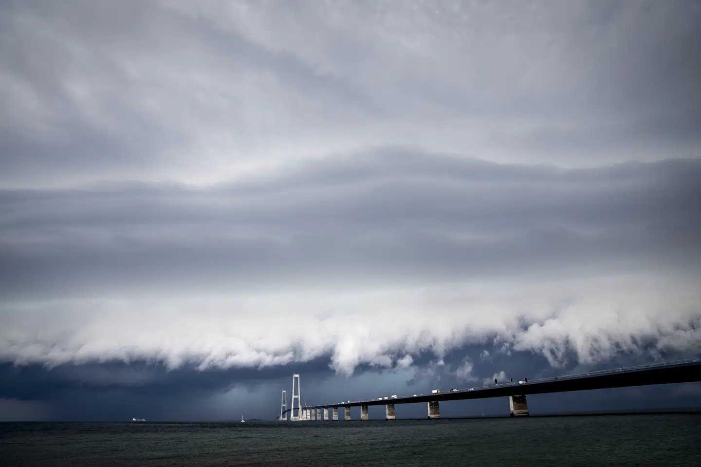 Der ventes at være lukket for al biltrafik på Storebæltsbroen fra torsdag klokken 20 til fredag nat klokken 03. (Arkivfoto).