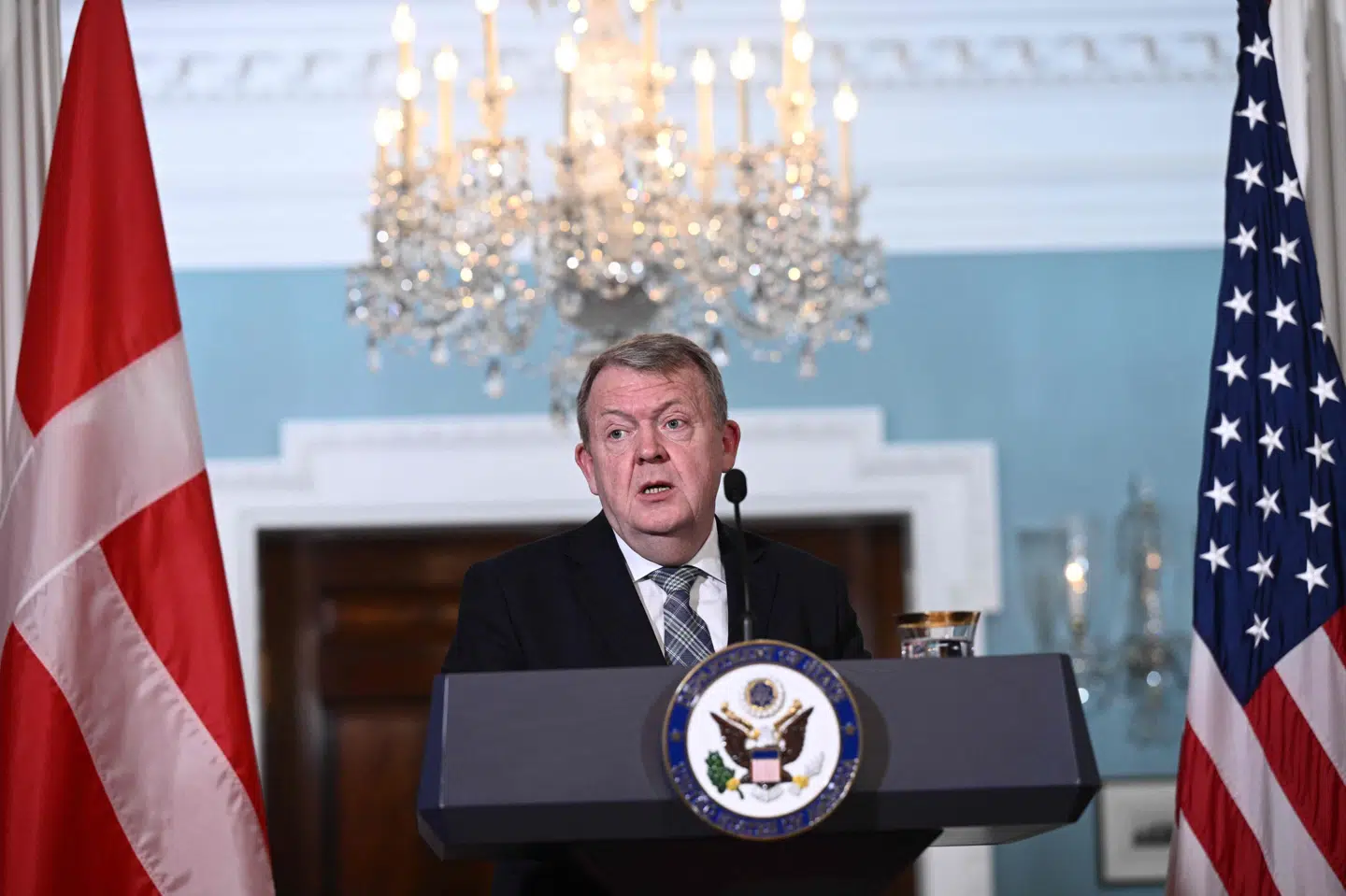 Til Ritzau siger Lars Løkke Rasmussen (M), at de amerikanske soldaters tilstedeværelse til styrke dansk sikkerhed.