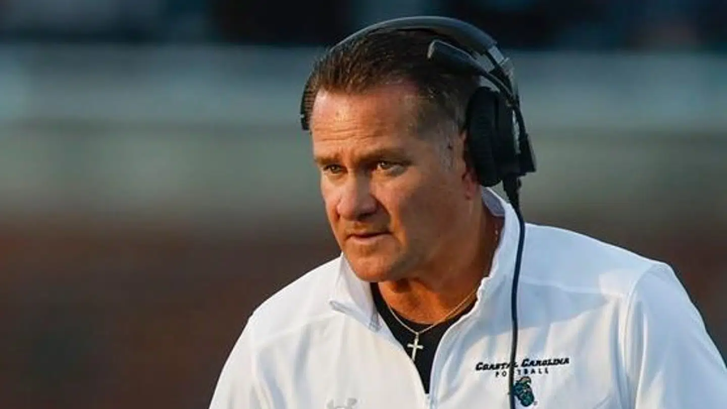 Coach Tim Beck Cheerleader-foto slettet: 'Det var min beslutning' | Amerikansk Fodbold ...