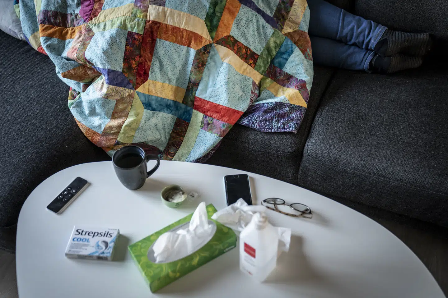 Hvis man er i risikogrupperne, anbefaler SSI at blive vaccineret. Dertil lyder rådene, at man skal blive hjemme, hvis man er syg, og huske udluftning og god hygiejne. (Arkivfoto).