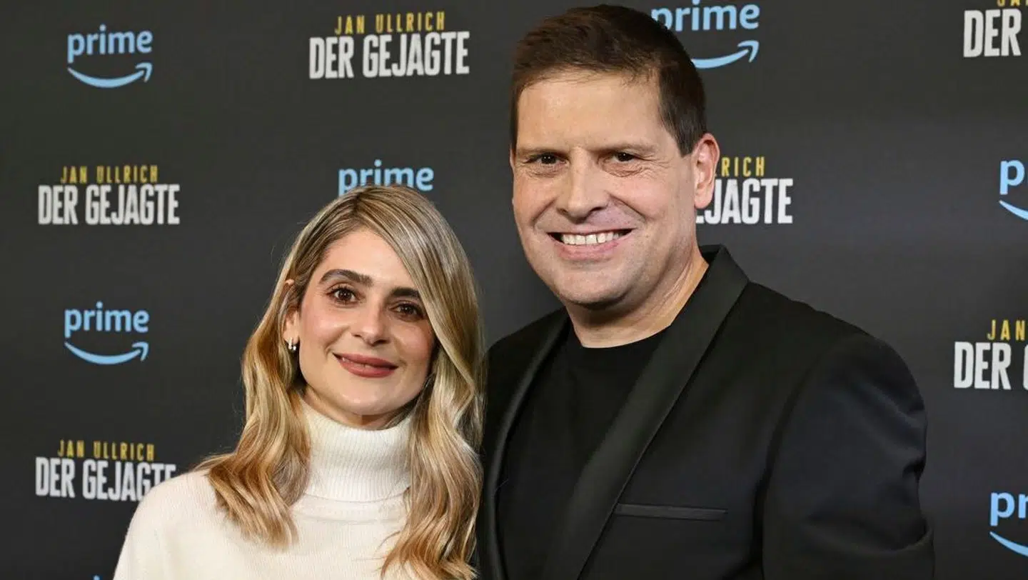 Jan Ullrich prøver at komme på ret køl igen - her ses han med sin nye partner, Elizabeth Napoles.