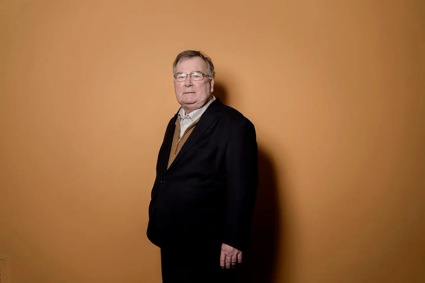 Venstres mangeårige chefstrateg Claus Hjort Frederiksen har set Venstre være på toppen og nu på bunden. Ifølge ham er der to begivenheder, der har smadret partiet.