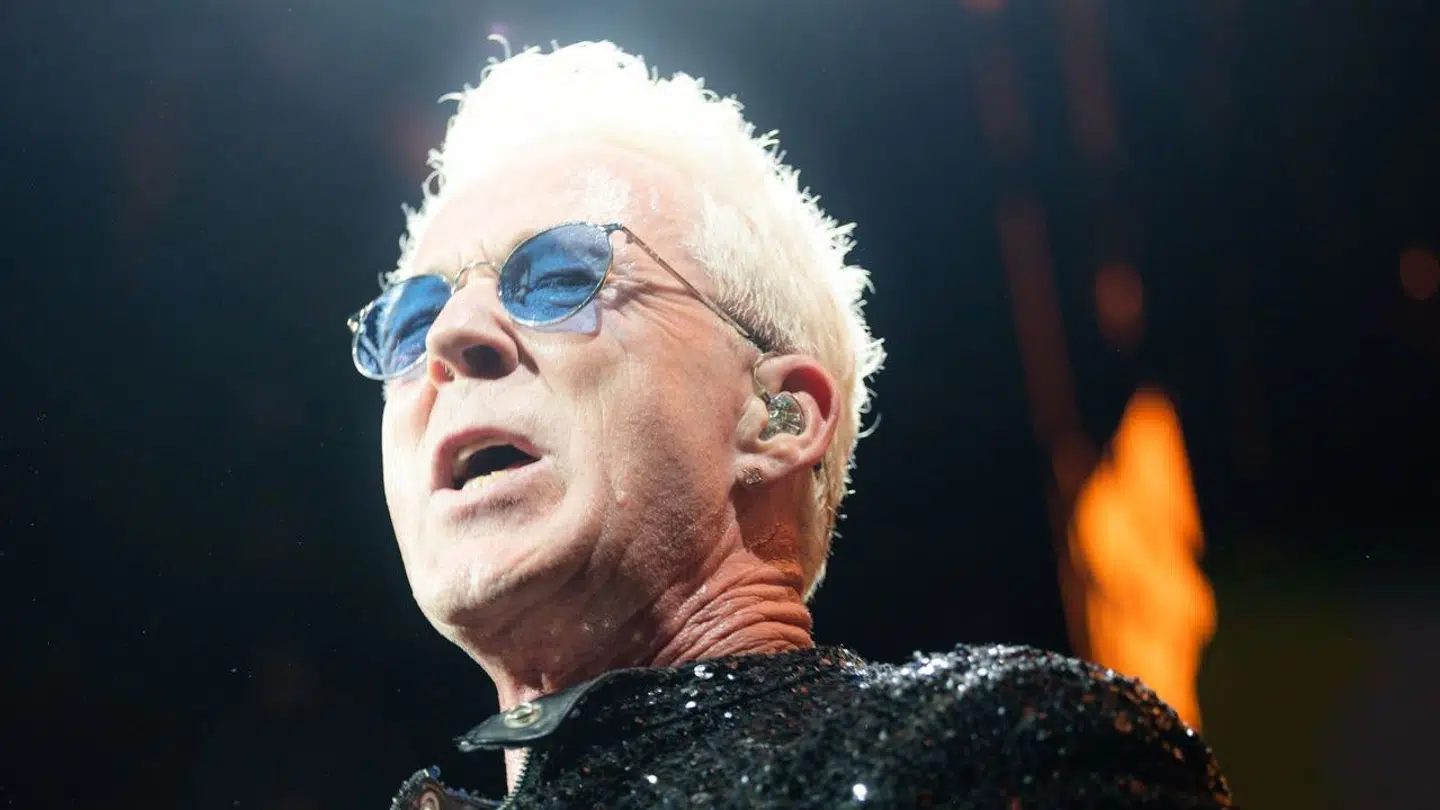 Det er første gang, at Helmig i 'et decideret interview' sætter ord på tabet af sin søn, skriver DR. Han har dog adresseret savnet under koncerter – herunder på Royal Arena i 2023.