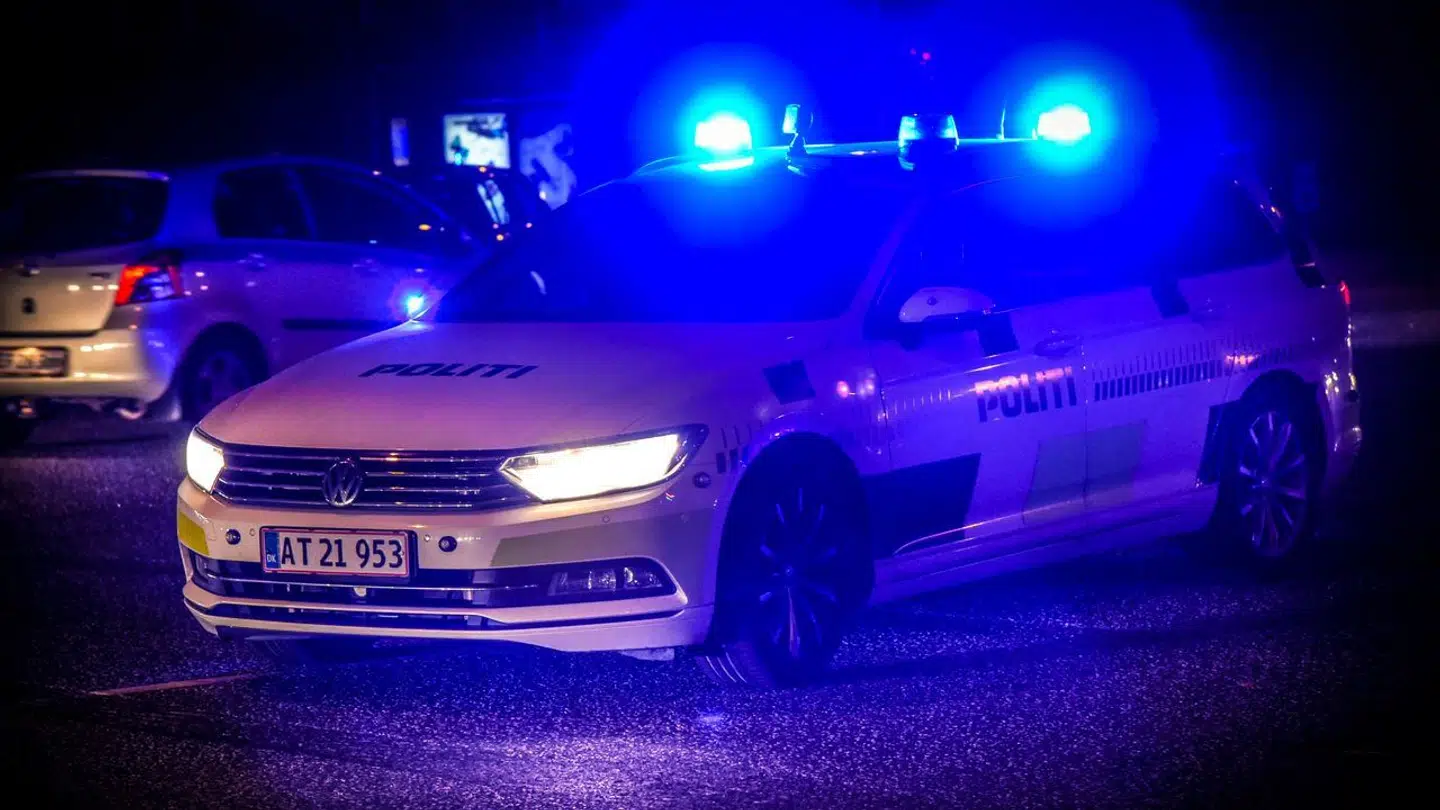 Midt- og Vestsjællands politi hører gerne fra eventuelle vidner til et skyderi mandag aften kort før midnat.