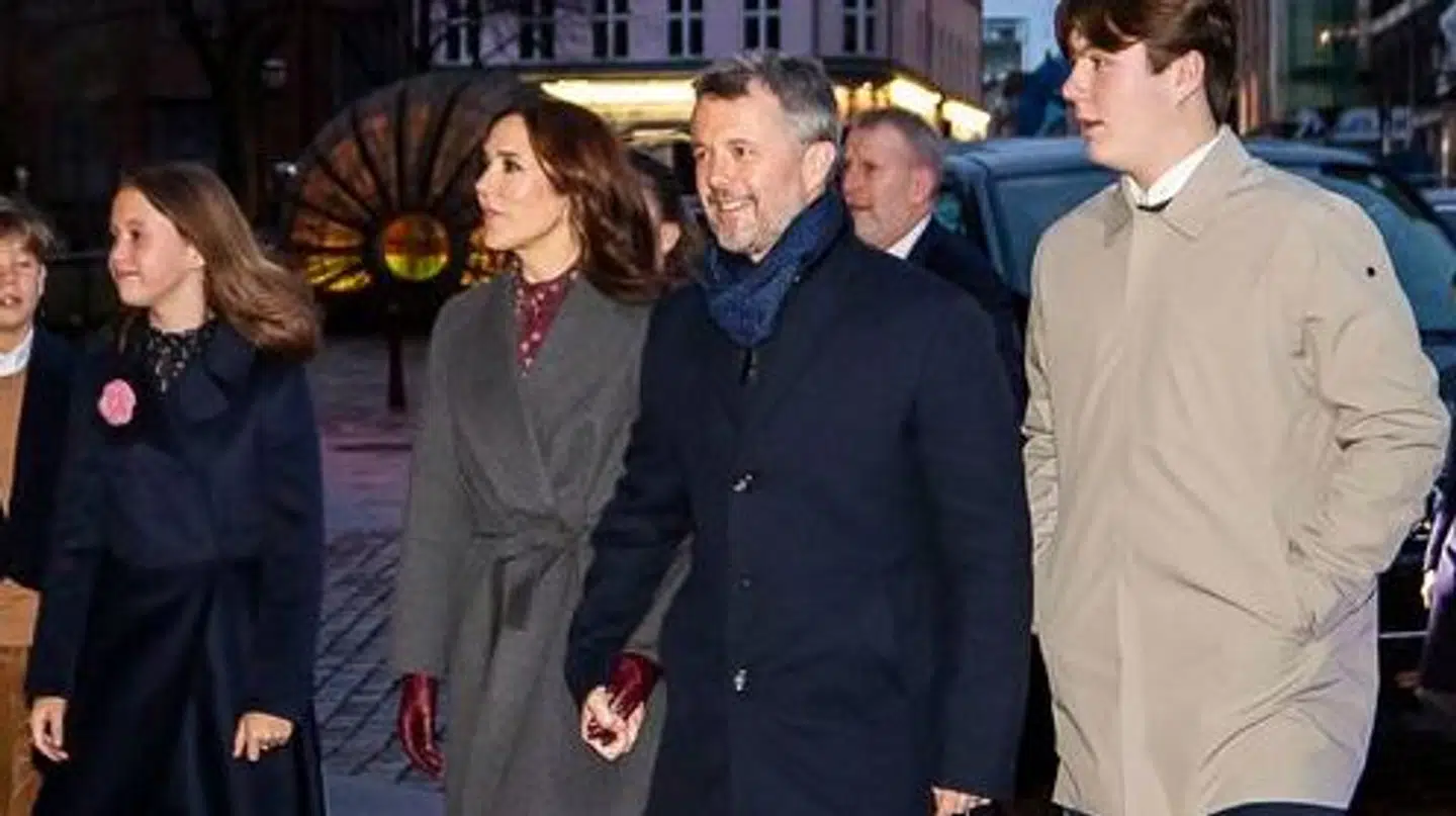 Prins Vincent, Prinsesse Josephine, Kronprinsesse Mary, Prins Christian, Kronprins Frederik og Prins Joachim ankommer til juleaftensgudstjenesten i Aarhus Domkirke, søndag den 24. december 2023.